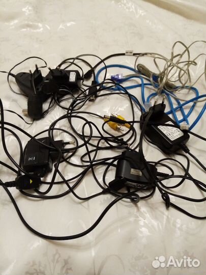 Зарядка на телефон, кабели, переходники, адаптеры