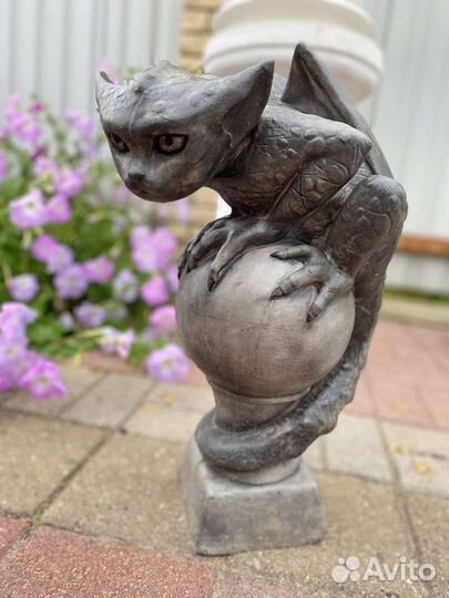 Скульптура горгулья