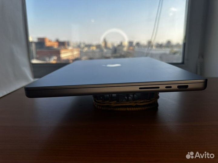 MacBook Pro 16 2021 M1 Pro/16GB/512SSD/Идеал