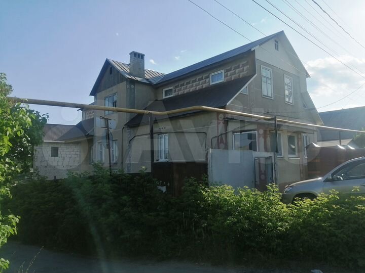 Дом 276 м² на участке 9 сот.