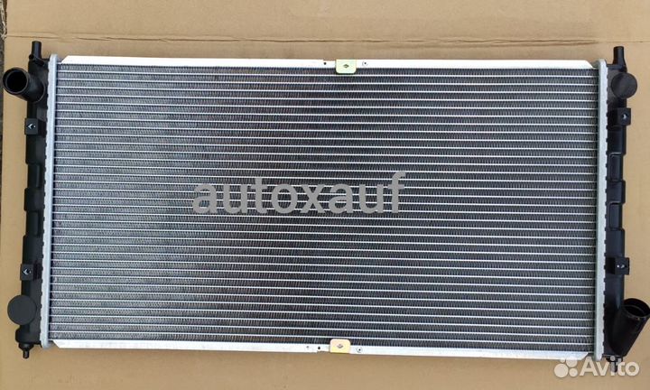 Радиатор двигателя Чери амулет