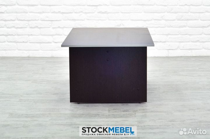 Офисная мебель. Стол журнальный, новый. Венге