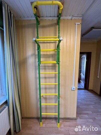 Детская спортивная стенка шведская