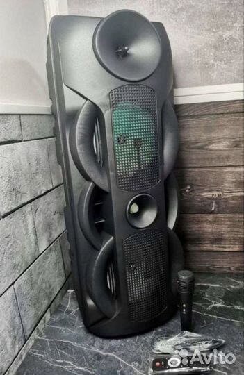 Большая колонка почти метр новая мощная