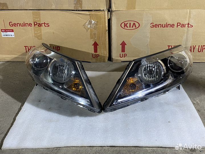 Фара ксенон левая правая KIA Sportsge 3 LED