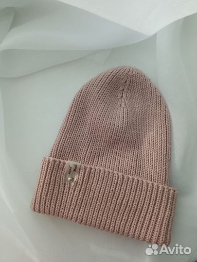 Шапка из мериноса не б/у