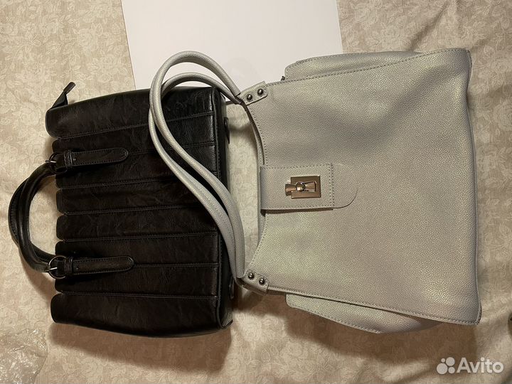 Сумка женская среднего размера