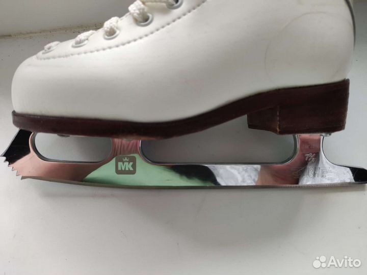 Фигурные коньки wifa 28