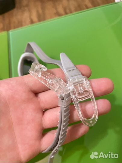 Очки и шапочка для плаванья