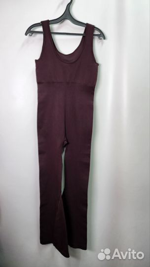 Новый комбинезон для йоги без рукавов 44-46р