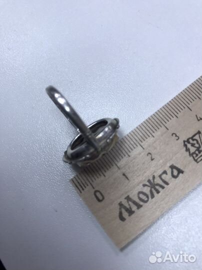 Серебряное кольцо с морганитом