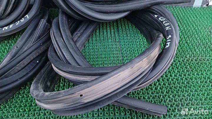 Уплотнитель дверных проемов Renault Logan 1