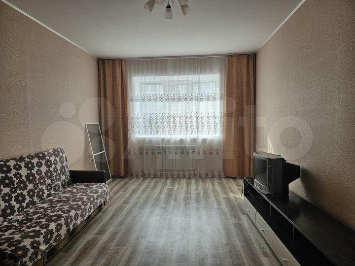 1-к. квартира, 50 м², 2/9 эт.