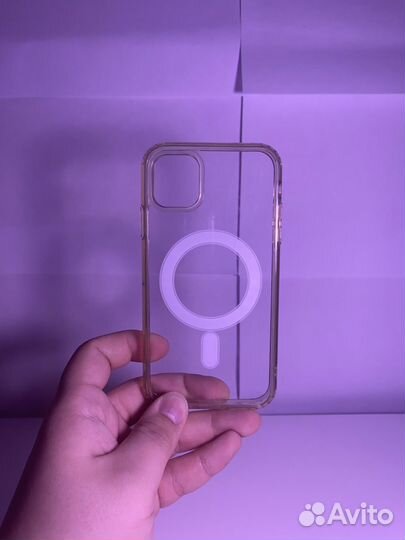 Чехол на iPhone 11