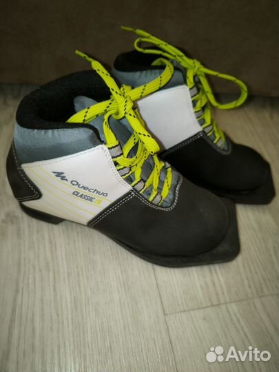 Лыжные ботинки