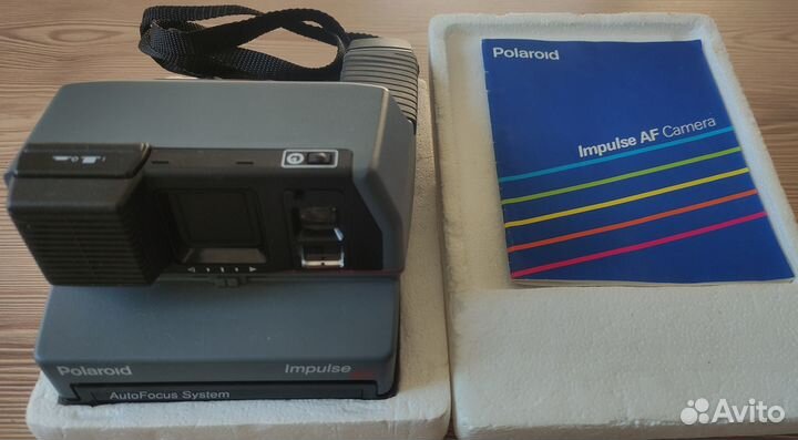 Фотокамера Polaroid 600 plus Impulse