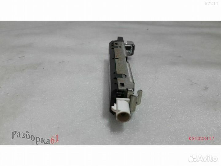 Усилитель антенный audi A3 8V Правый верхний