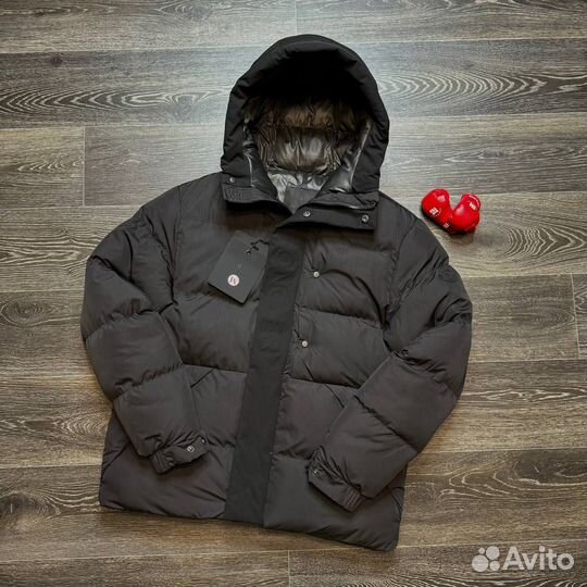 Зимние куртки Moncler