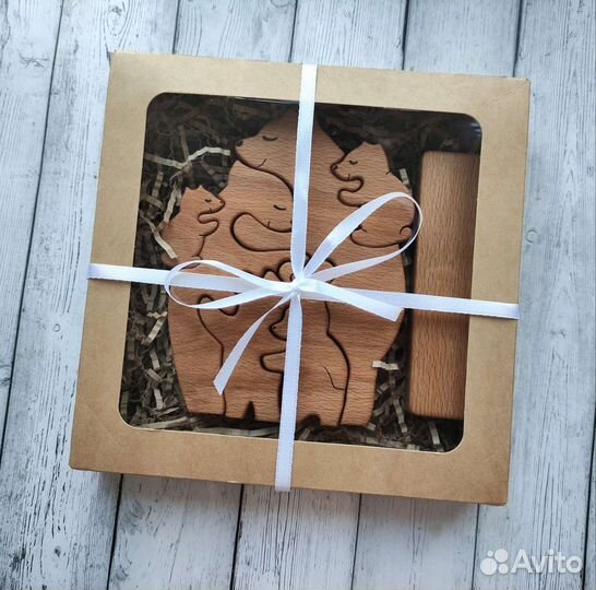 Сувениры, подарки из дерева. Семейные пазлы
