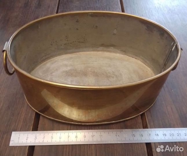 Старинная латунная ёмкость