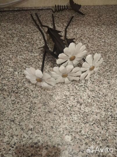 Металлические кованые цветы розы каллы ромашки