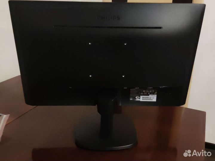 Монитор Philips