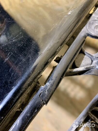 Бампер передний Volkswagen Touareg 2007-2010