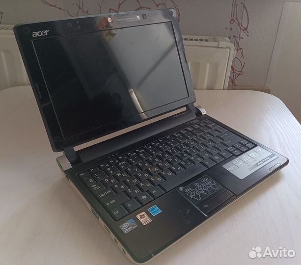Нетбук acer aspire one