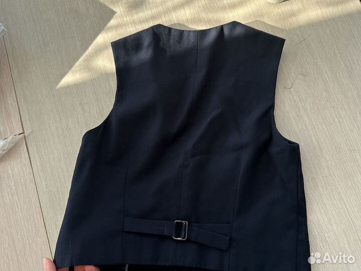 Школьный костюм: жилетка и брюки