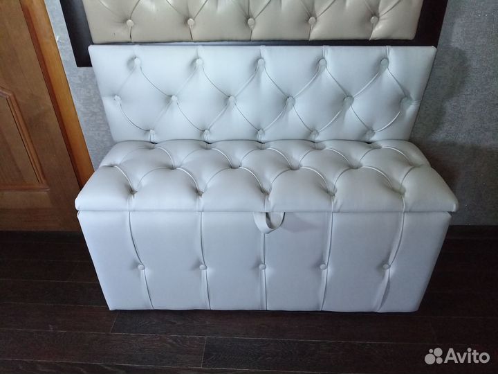 Вешалка настенная