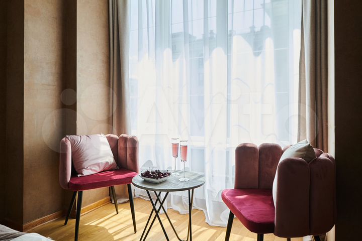 4-к. квартира, 105 м², 4/7 эт.