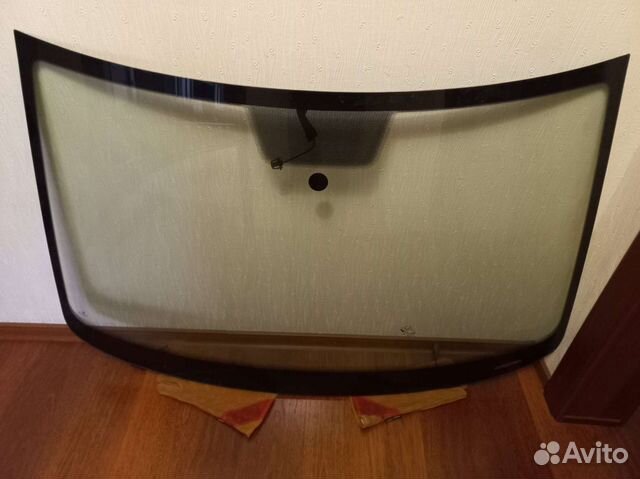 Лобовое стекло volkswagen Polo оригинал