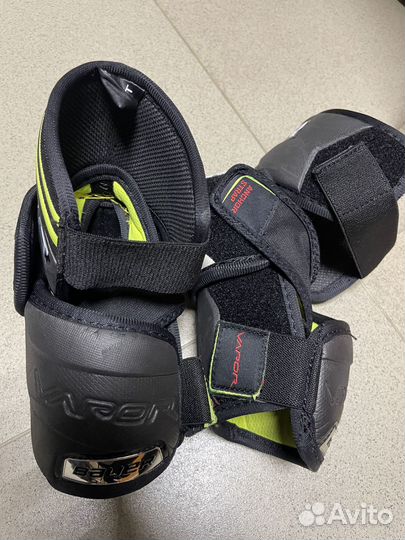 Налокотники хоккейные разные