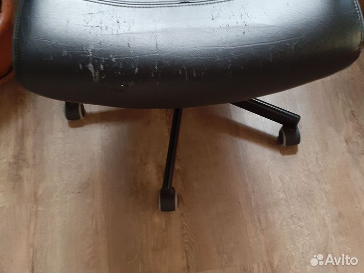 Компьютерное кресло