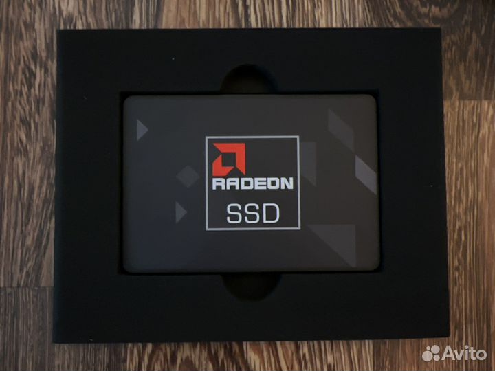 Ssd диск 960gb AMD Radeon R5