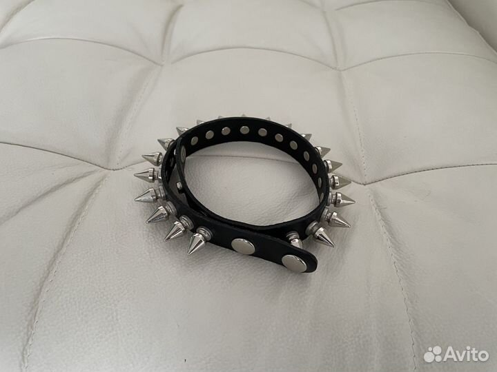 Чокер кожаный с шипами