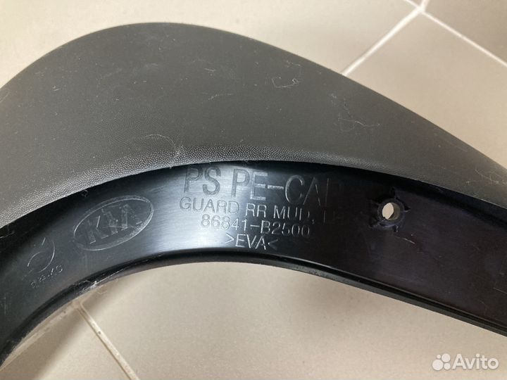 Брызговик задний левый Kia Soul 2016-2019