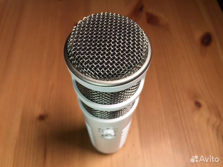 Микрофон Rode podcaster