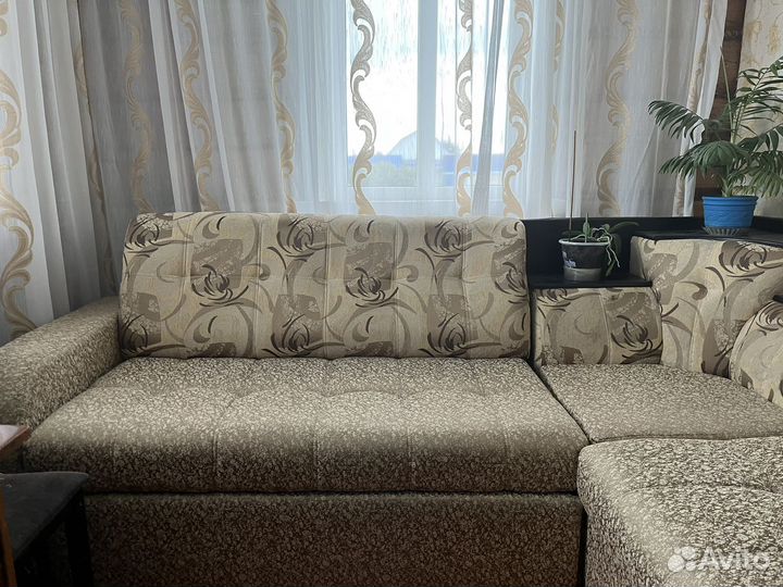 Угловой диван