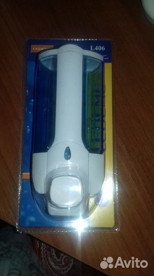 Дозатор для жидкого мыла настенный