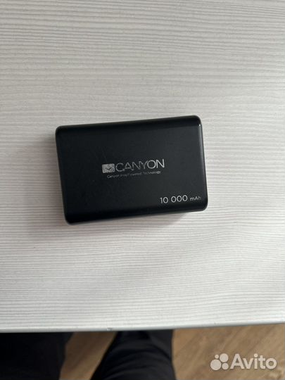 Повербанк canyon