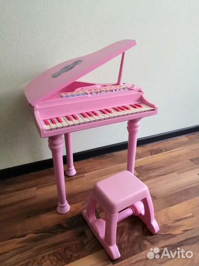 Пианино детское на ножках