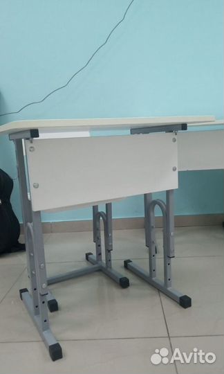 Парты и стулья