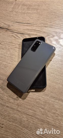 Samsung Galaxy S20, 8/128 ГБ