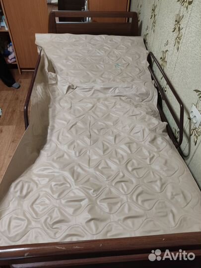 Кровать для лежачих больных, функциональная