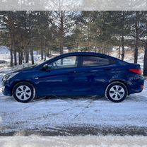 Hyundai Solaris 1.4 AT, 2015, 42 000 км, с пробегом, цена 1 090 000 руб.