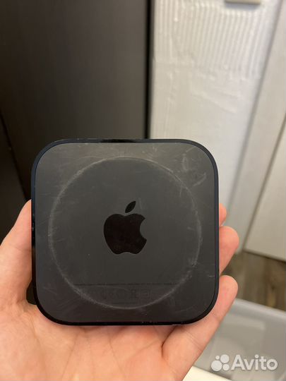 Apple TV 2 приставка