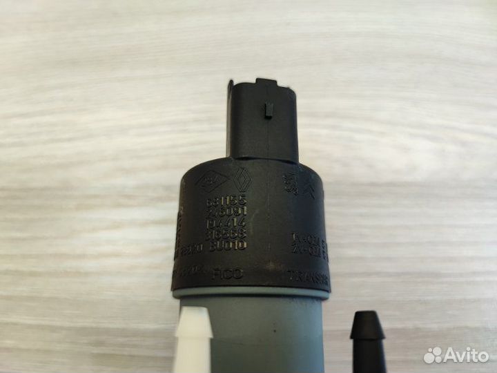 Насос стеклоомывателя Renault Duster