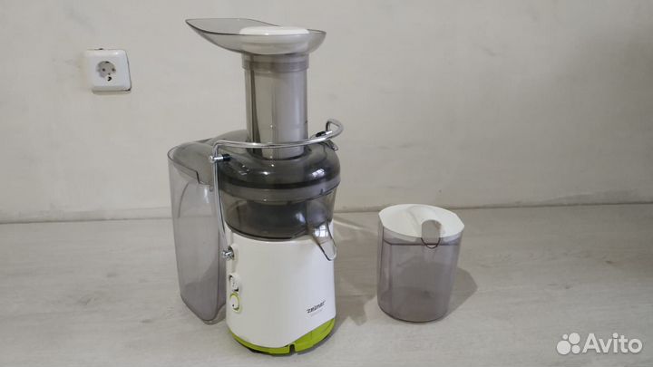 Соковыжималка центробежная Zelmer 496 Green