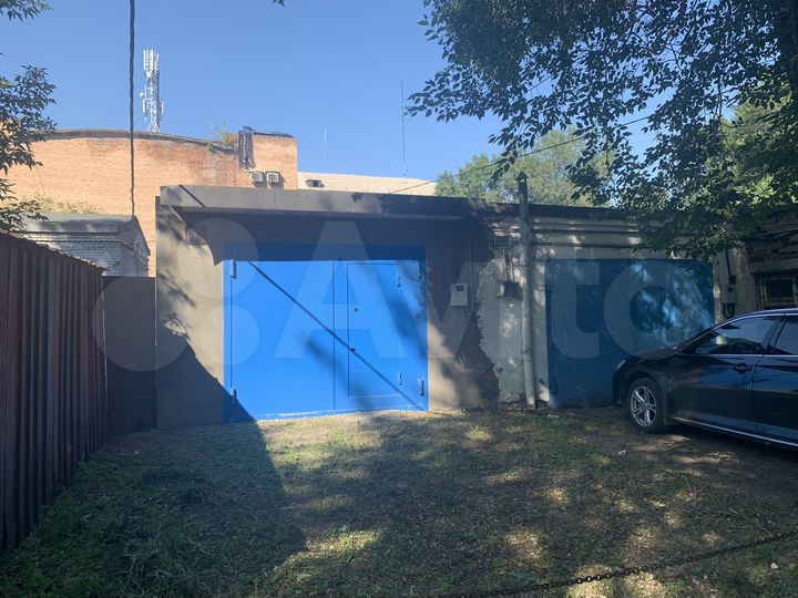 Гараж, > 30 м²